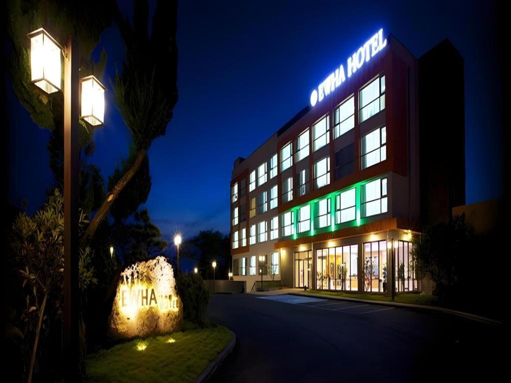 Ewha Hotel Jeju Exteriör bild
