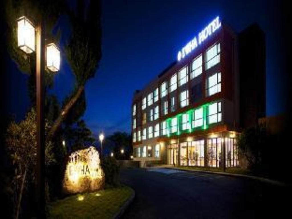 Ewha Hotel Jeju Exteriör bild